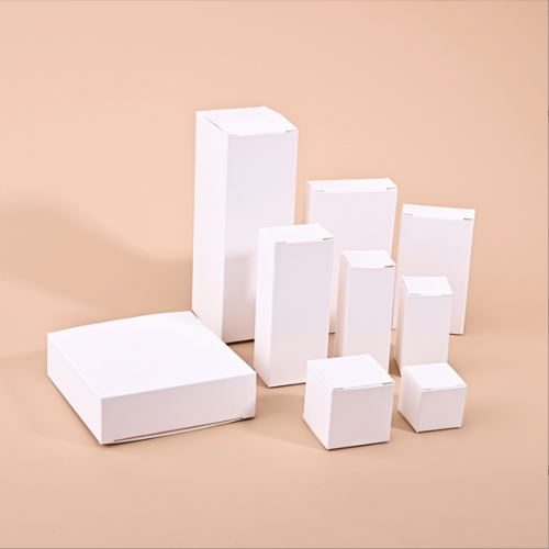 clear plastic cube boxes